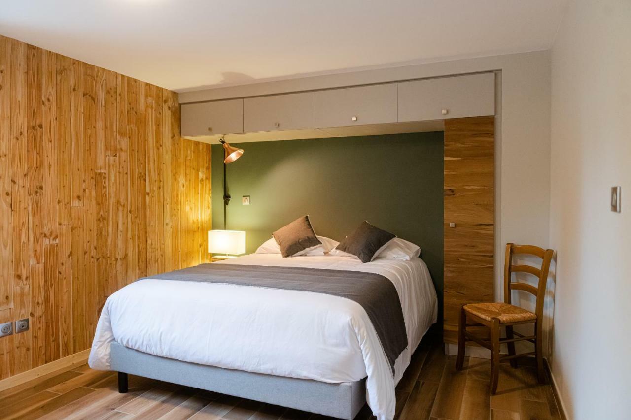 Le Jas Du Mas Hotel Saint-Anthème Kültér fotó
